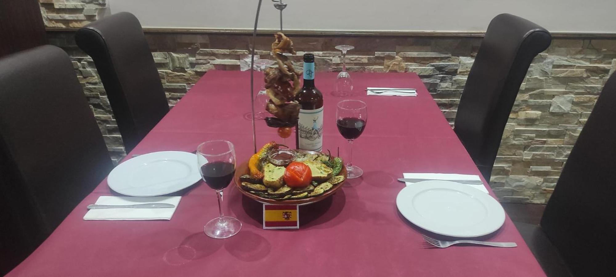 Hotel Restaurante El Patas Corral de Almaguer Eksteriør bilde